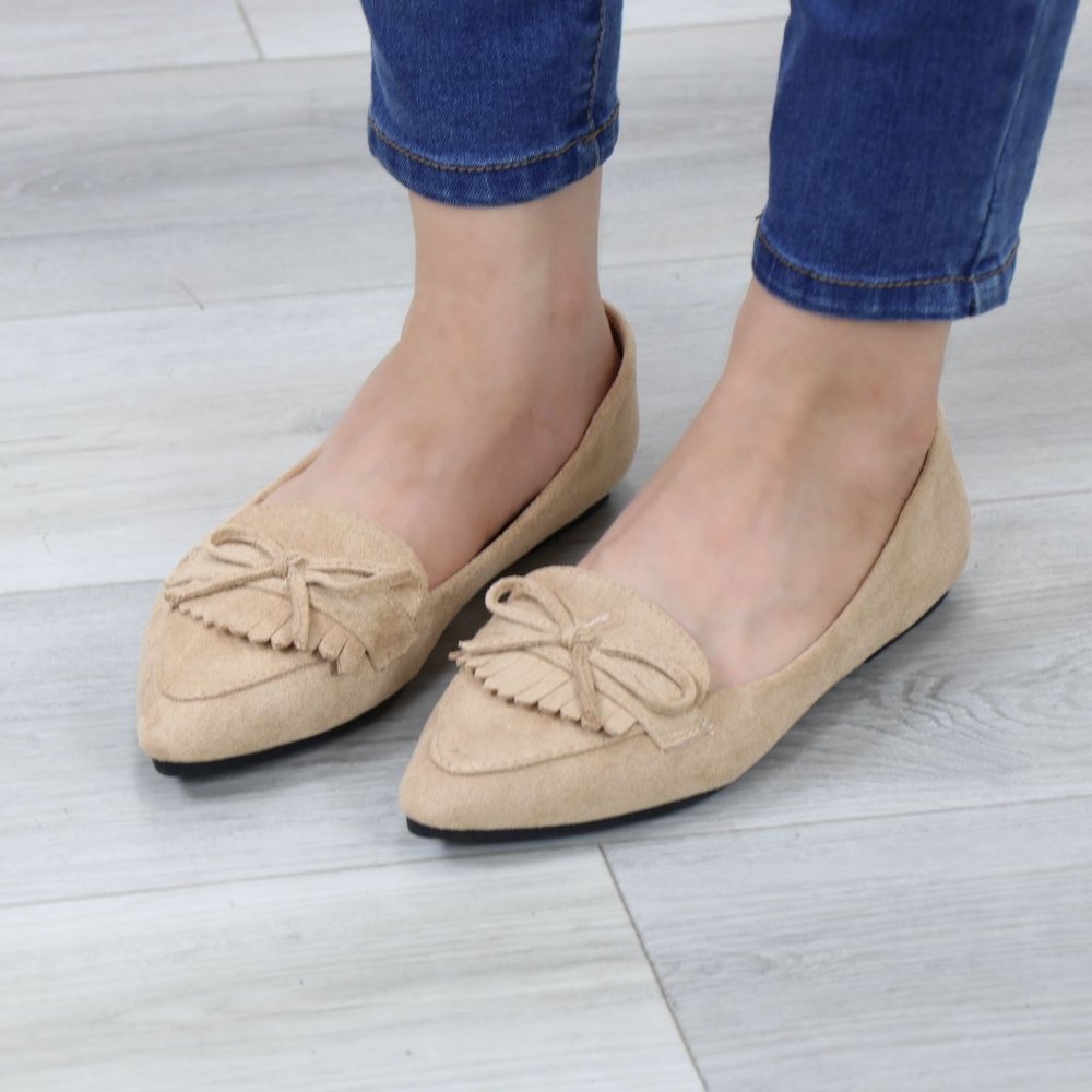 Tan Faux Suede Pointed Toe No Heel Flat Loafers Shoe Bow Tassel Decor Slip On - Picture 14 of 14